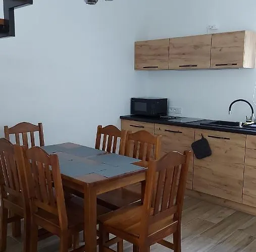 Nad Potokiem 아파트 *